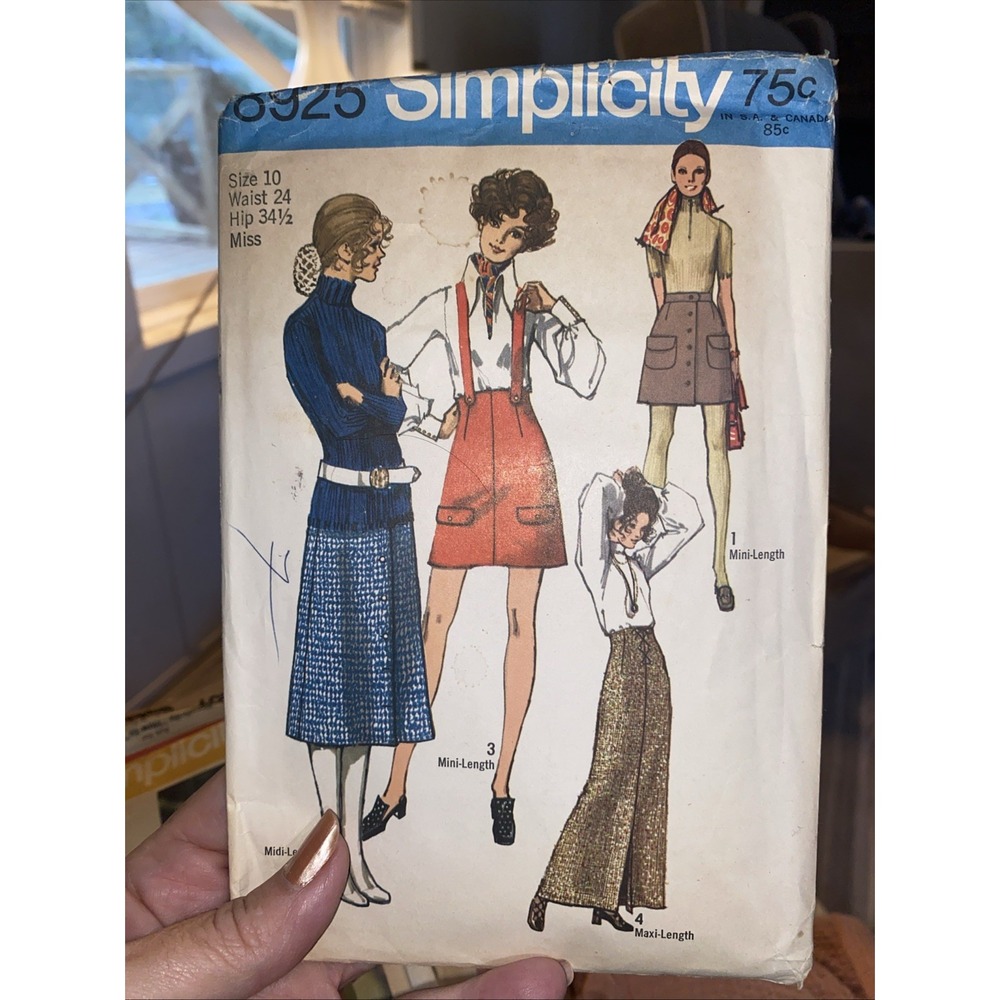 Simplicity 8925 Misses Skirt 3 Lengths Sewing Pattern Size 10 Cut Vintage 1970s